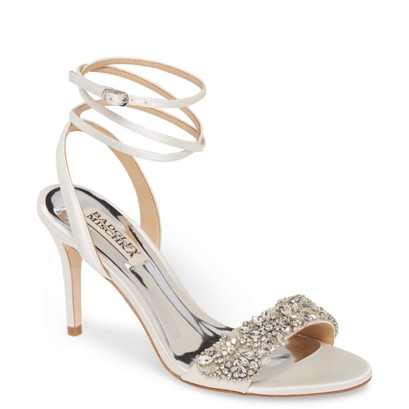 Badgley Mischka Shoes - New Size 8 Badgley Mischka Jen Wrap White Sandals
